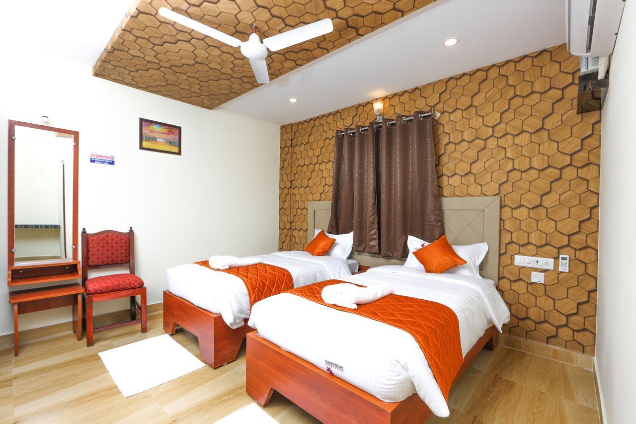 Royal Grand Bed & Breakfast Tambaram Exterior photo